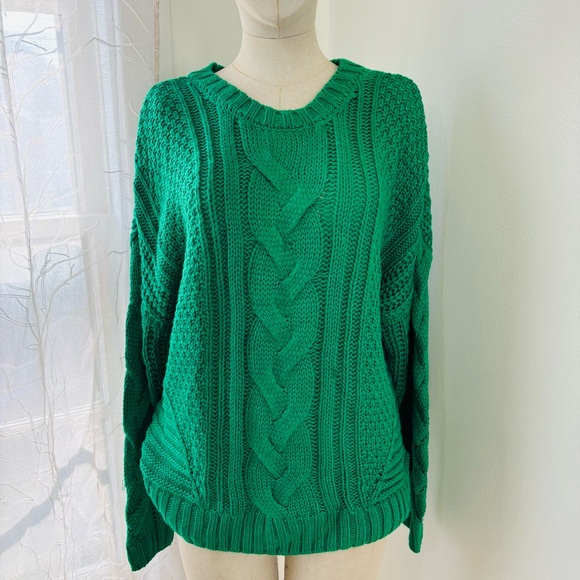 One A Cable Knit Crew Neck Green Sweater - Picture 6 of 7